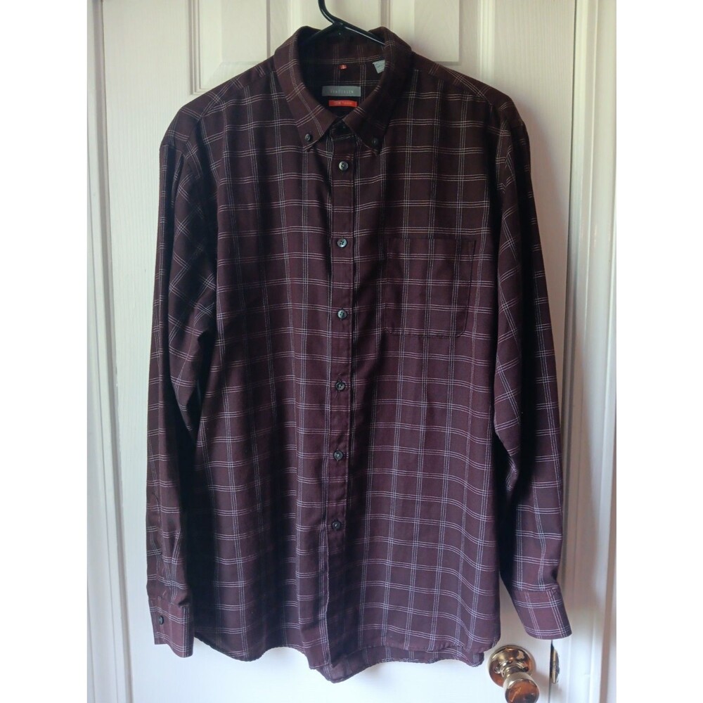 Men's VanHeusen Button Down Shirt Maroon Large Long Sleeve